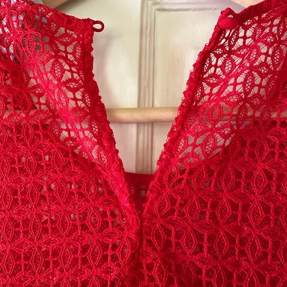 H&M Vibrant Red Lace Blouse - Picture 3 of 5
